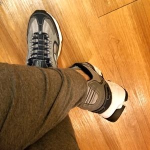 Men's Skechers Stamina Size 8